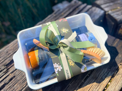 Kuranga Bushland Bloom Dish Hamper
