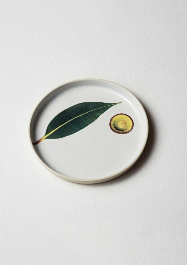 Angus & Celeste Australian Botanicals Gum & Leaf Dinner Plate – 25 cm stoneware with delicate gum floral print.