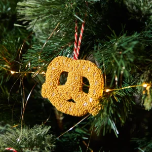 Sage & Clare Imalda Pretzel Decoration – hand-beaded festive pretzel ornament with hanging loop